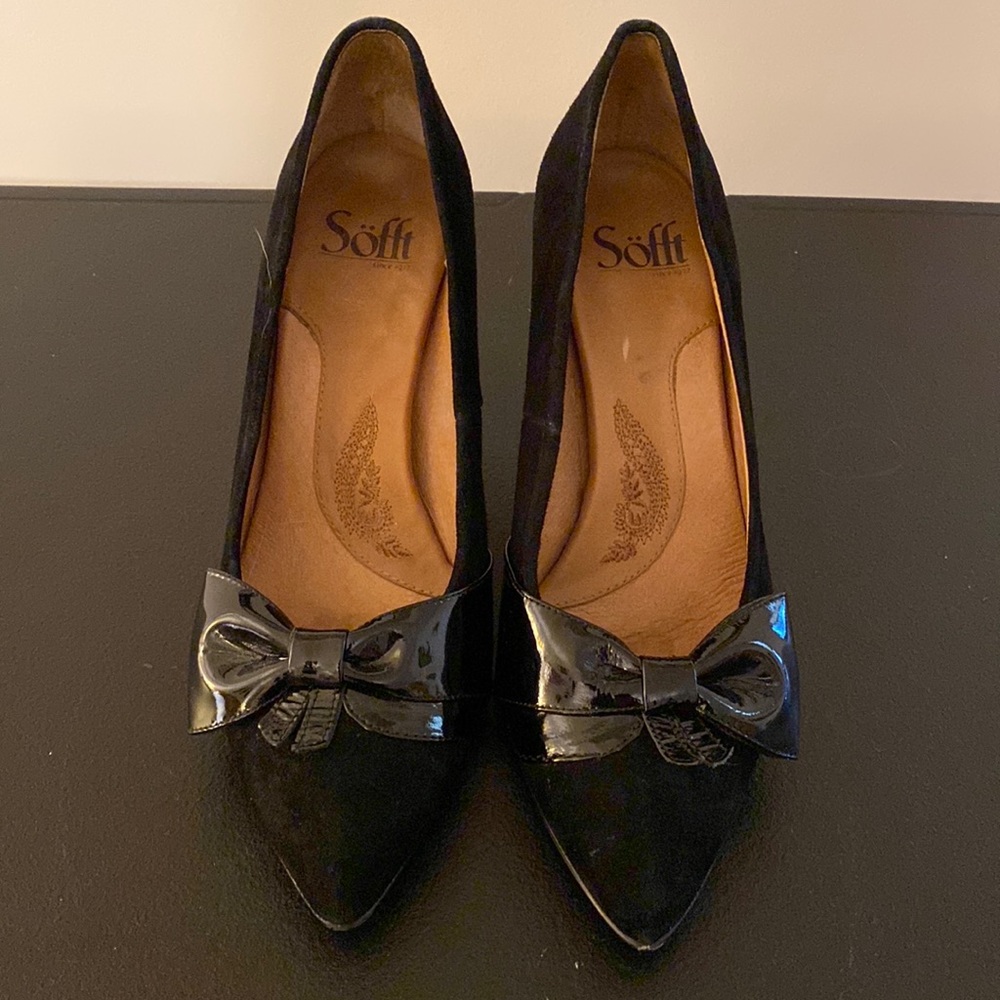 Sofft suede and patent leather heels